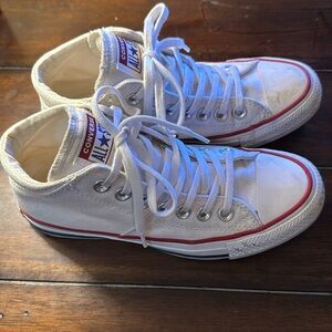 White Converse Chuck Taylor All Star Madison (mid)